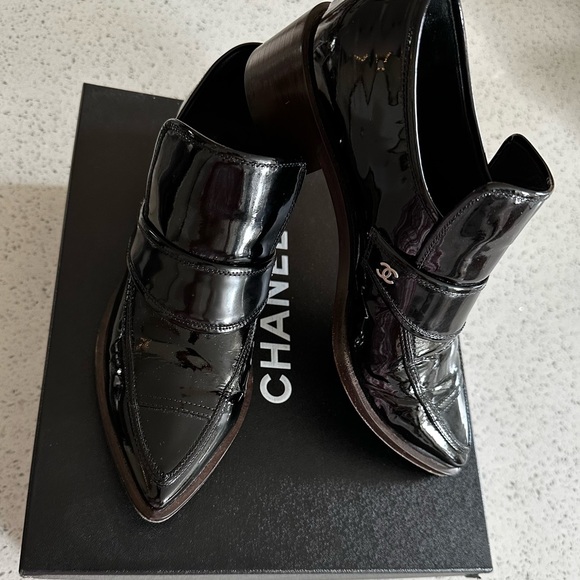 Chanel Black Patient Shoe - Picture 1 of 10